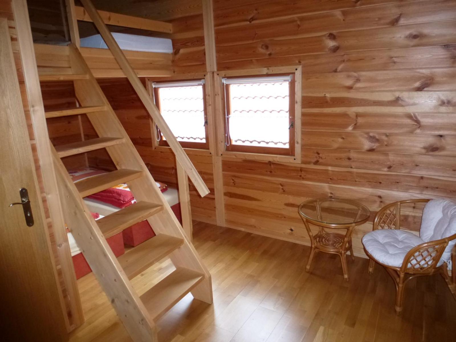 Restaurace Vraz Hotell Trhové Sviny Rom bilde